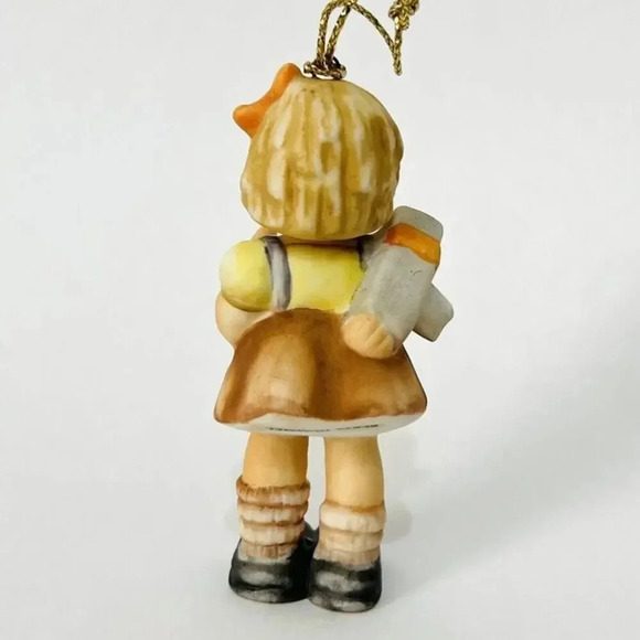 1997 Berta Hummel Goebel 'Surprise For You' Holiday Ornament - Picture 2 of 7